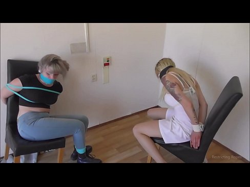 ❤️ Ferslave / fêstbûn en gagged / famke yn need Porno op fy.hentaiteca.ru ﹏
