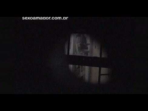 ❤️ Blondie wurdt yn it geheim op fideo opnommen troch in buertvoyeur ferburgen efter holle bakstiennen Porno op fy.hentaiteca.ru ﹏